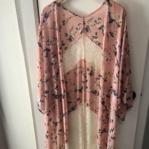 Beautiful lace lightweight coverlet